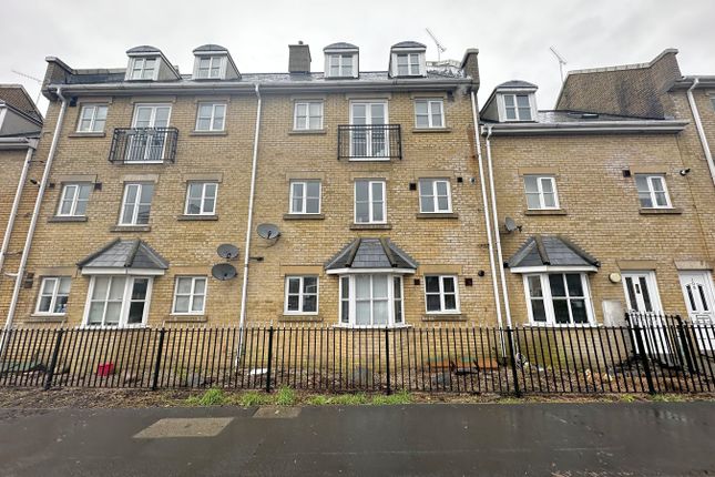 New Writtle Street, Chelmsford, CM2 2 bed apartment for sale