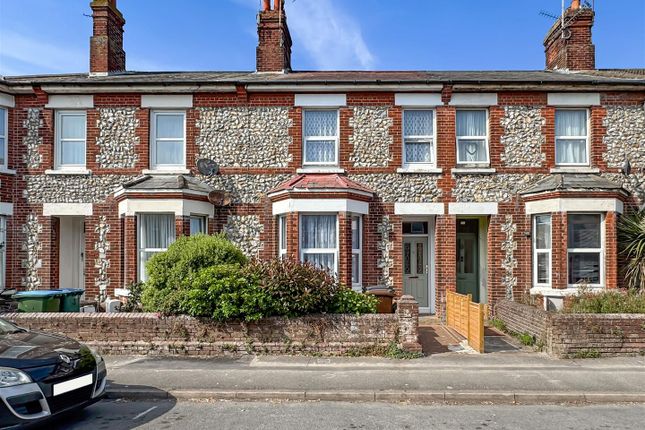 Connaught Road, Littlehampton BN17 3 bed terraced house for sale