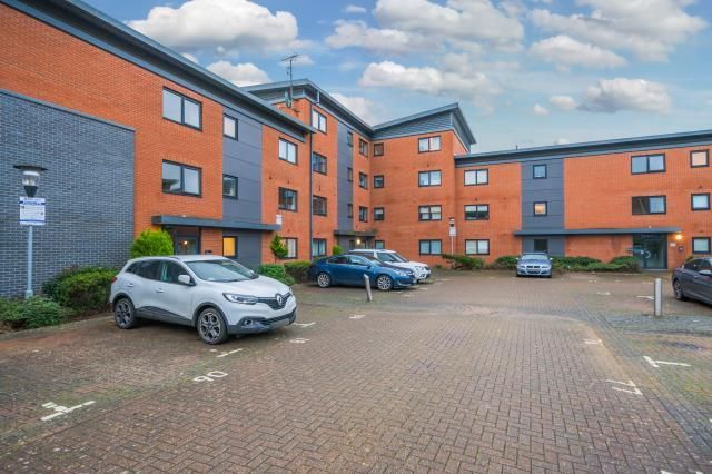 Banbury,  Oxfordshire,  OX16 2 bed flat for sale