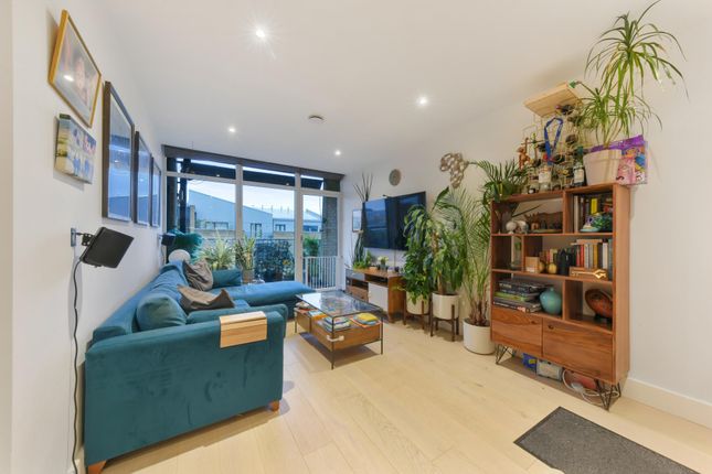 2 bed flat
