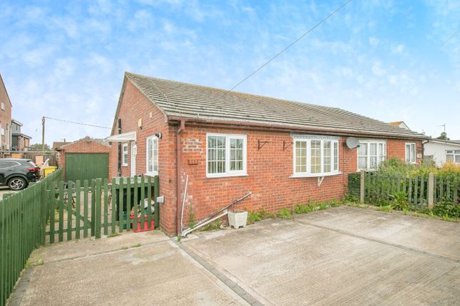 2 bedroom semi-detached bungalow for sale