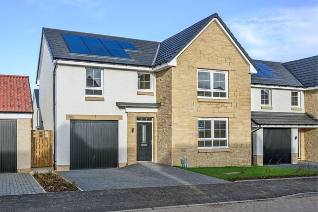 4 bed detached house