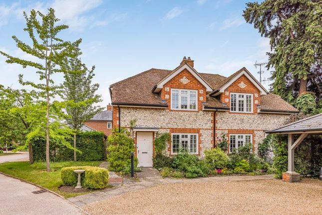 2 bedroom semi-detached house for sale