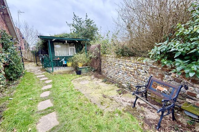 3 bed semi-detached bungalow