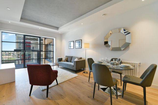 Amelia House, Lyell Street, London, E14 1 bed apartment for sale