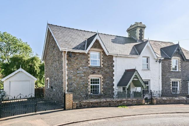4 bedroom semi-detached house for sale