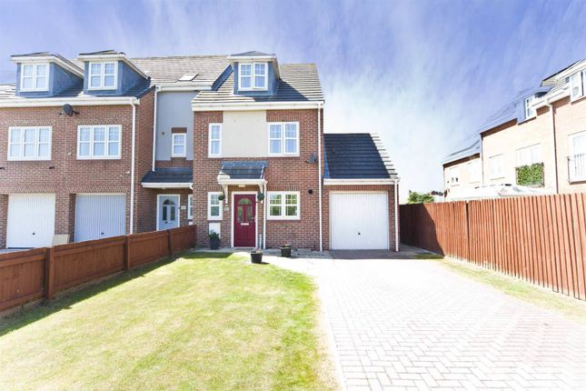 3 bed end terrace house