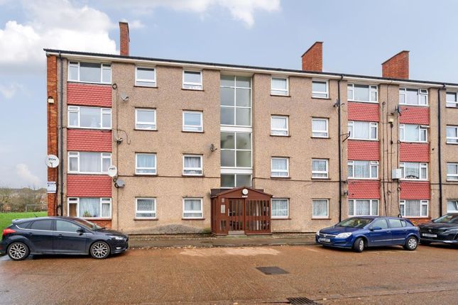 3 bedroom flat for sale