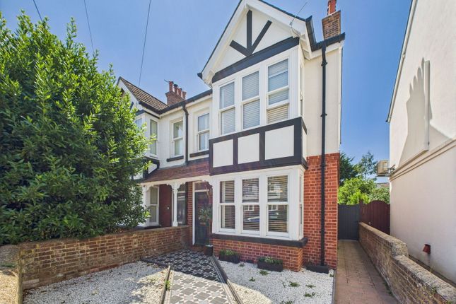 Highfield Road, Worthing, BN13 4 bed semi