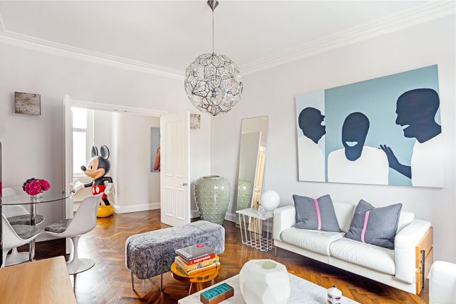 Buckingham Court, 78 Buckingham Gate... 2 bed apartment for sale