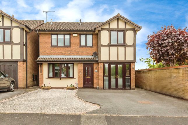 4 bed detached house