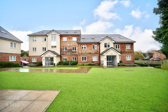 Alice Court, Ridgway Road, Luton... 2 bed ground floor flat for sale