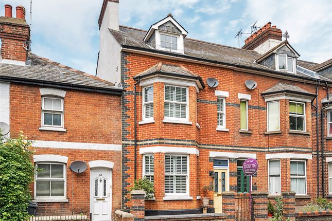 Union Road, Farnham, Surrey, GU9 4 bed terraced house for sale