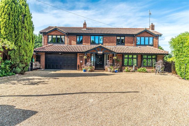 6 bedroom detached house for sale