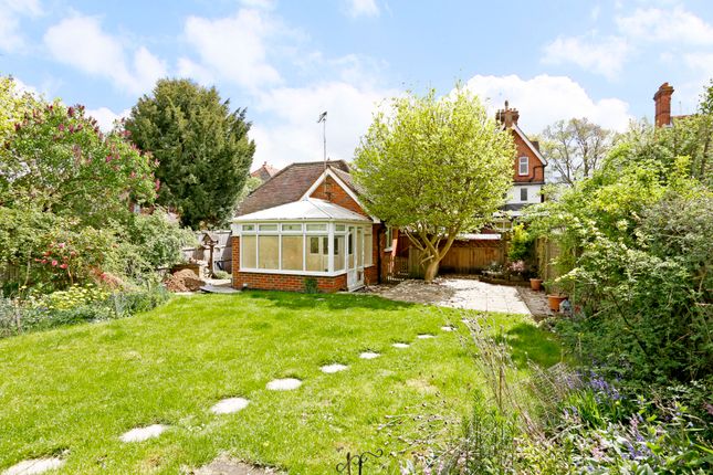 2 bed detached bungalow