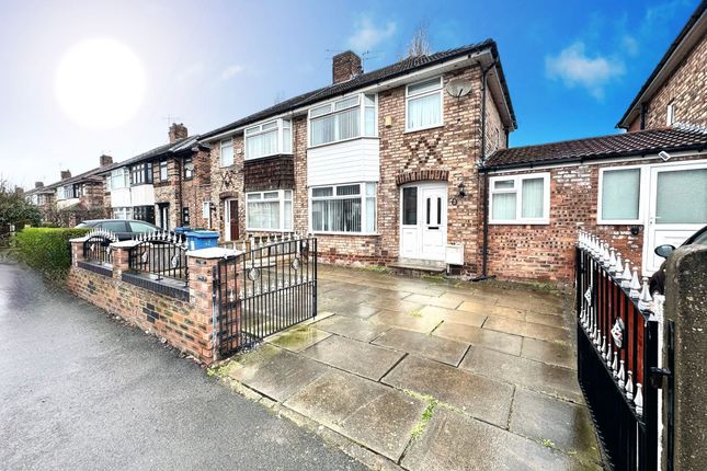 3 bedroom semi-detached house for sale