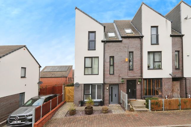 Brearley Drive, Sheffield 4 bed townhouse for sale