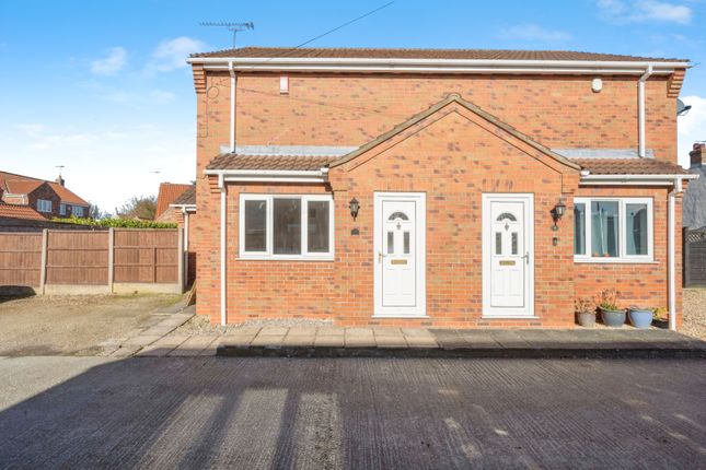 2 bedroom semi-detached house for sale