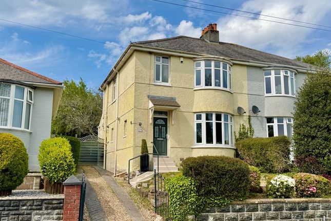 Meadow View Road, Plympton, Plymouth.... 3 bed semi