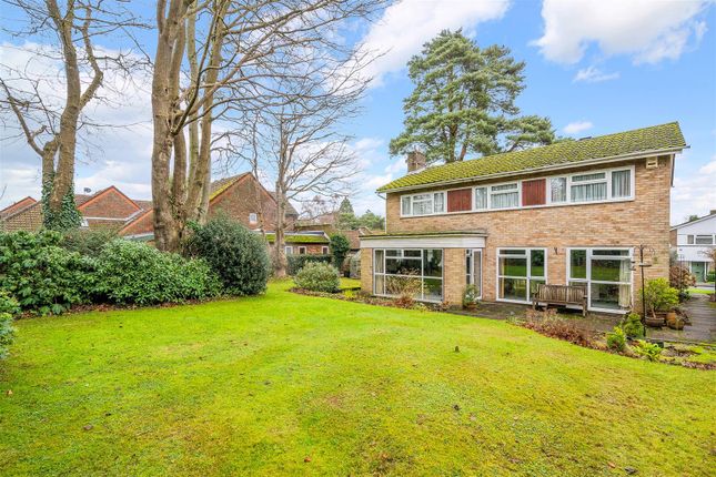 Great Ellshams, Banstead 4 bed detached house for sale