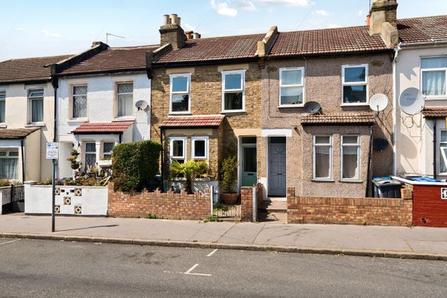 Talbot Road, Thornton Heath, Surrey, CR7 3 bed terraced house for sale