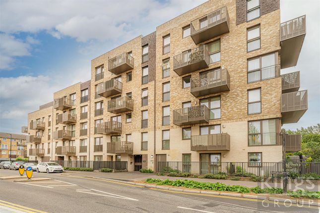 Alma Road, Enfield 1 bed flat for sale