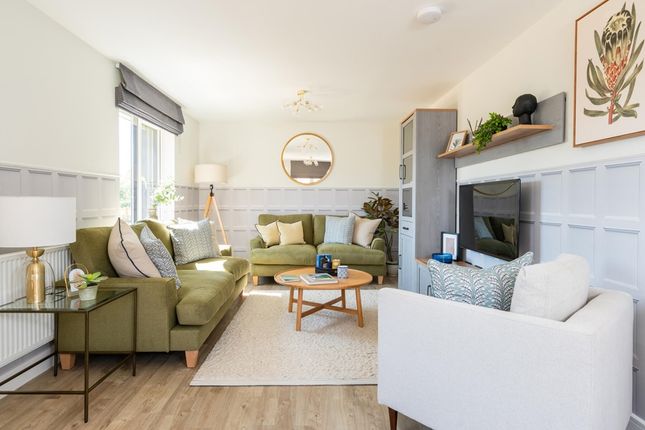 4 bed detached house