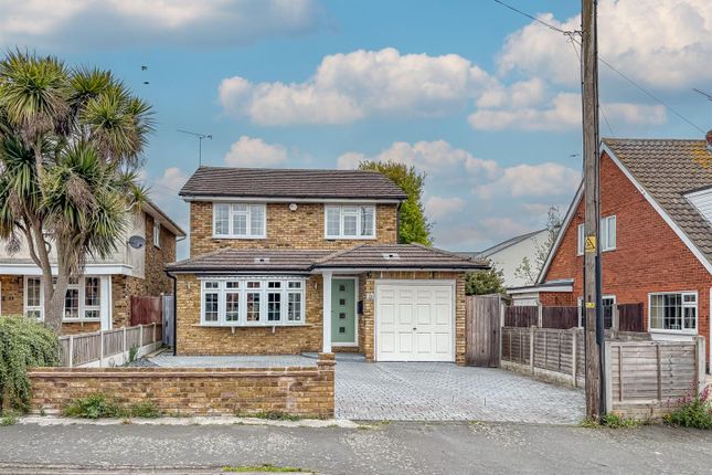 4 bed detached house