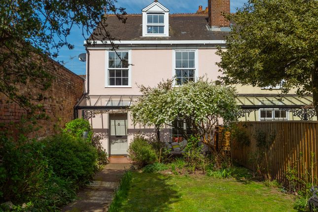 5 bed semi-detached house