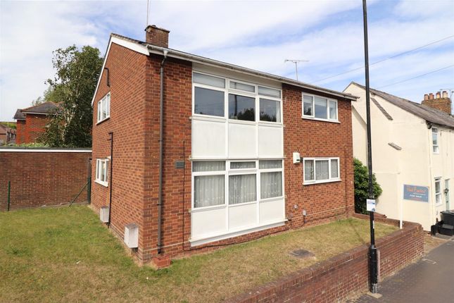 2 bed maisonette
