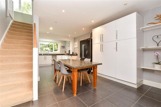 4 bed detached house