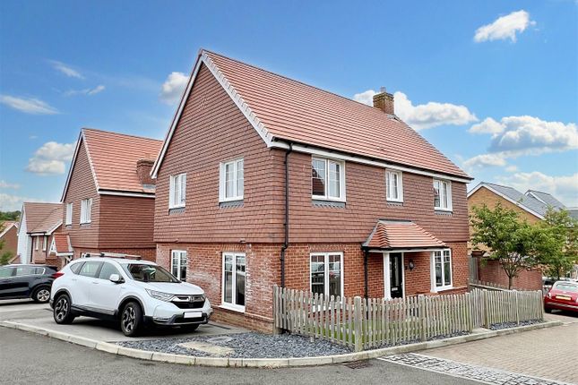 4 bed detached house