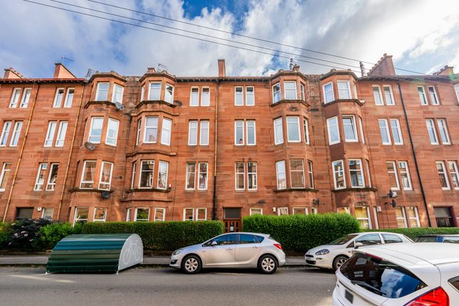 99 Dundrennan Road, Flat 2/1... 2 bed flat for sale