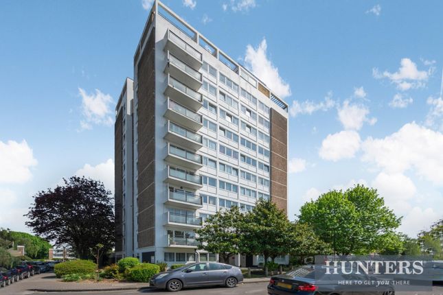 Wheatlands, Hounslow 2 bed flat for sale