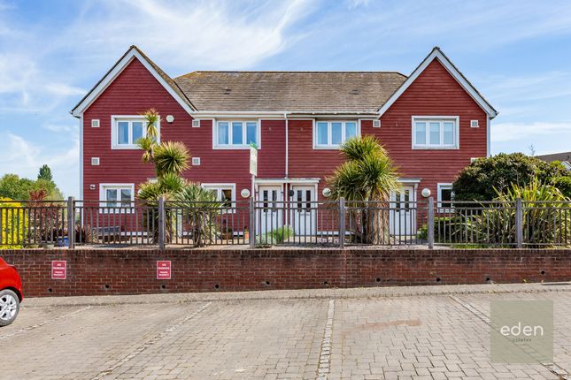 New Hythe Lane, Larkfield, ME20 2 bed terraced house for sale
