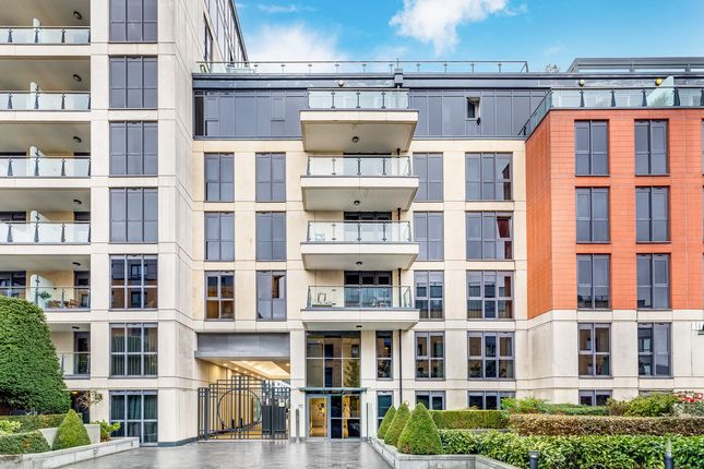 Mahogany House, Chelsea, SW6 2 bed flat for sale