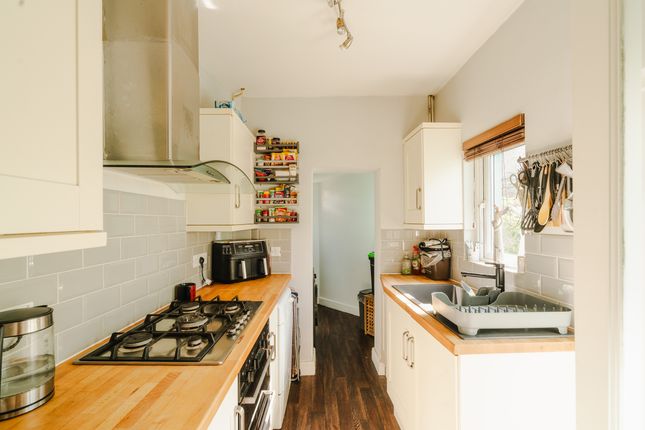 Bedminster, Bristol BS3 2 bed end of terrace house for sale