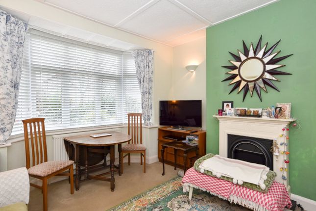 Tudor Gardens, Shoeburyness, Essex, SS3 2 bed apartment for sale