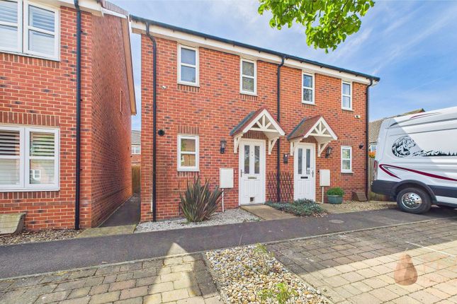 2 bedroom semi-detached house for sale