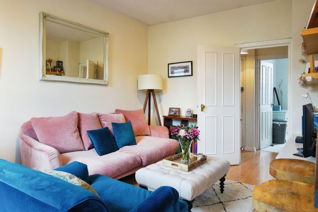 1 bed flat