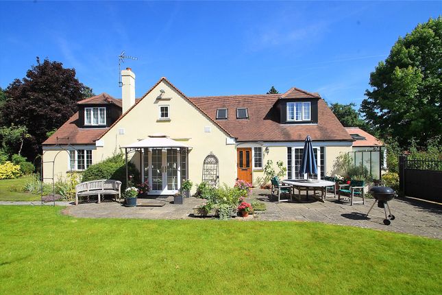 The Street, West Clandon, Surrey, GU4 6 bed detached house for sale