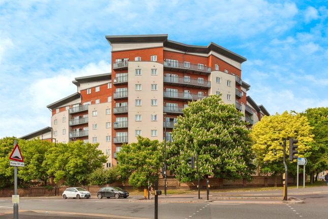 2 bed flat