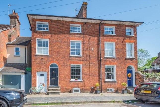 Fishpool Street, St. Albans... 4 bed semi