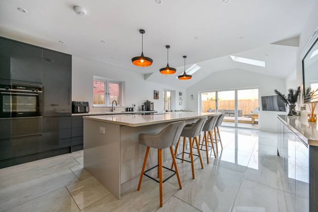 Barley Mead, Maidenhead, SL6 5 bed detached house for sale