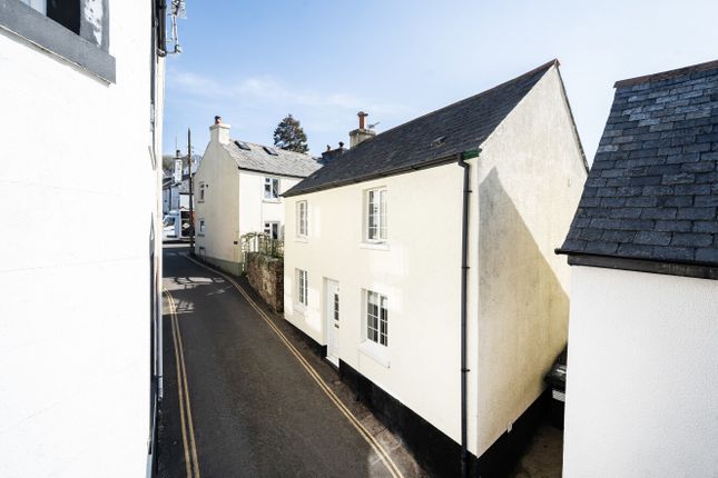 2 bedroom detached house for sale