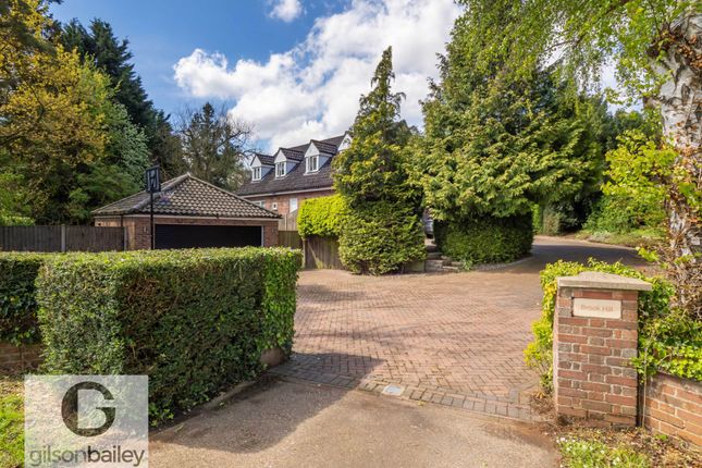 6 bedroom detached house for sale