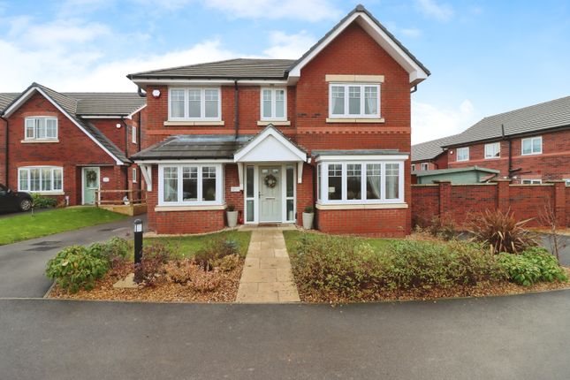 4 bed detached house