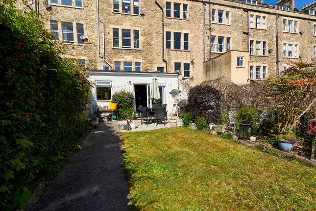 2 bed flat