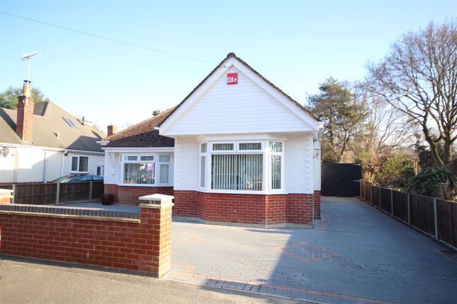 13 Beechwood Avenue, Waterlooville, PO7 4 bed bungalow for sale