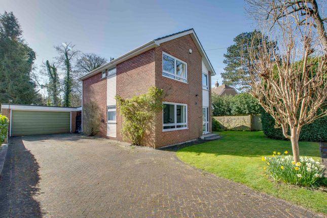 Willow Chase, High Wycombe HP15 4 bed detached house for sale